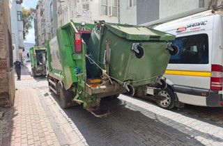 Gemlik’te Çöp Konteynerleri Yenileniyor